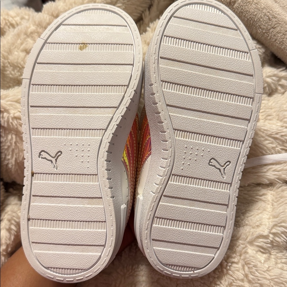Like New PUMA Jada Holo PS Girls' Toddler Sneaker(Size 12C) - Picture 8 of 8